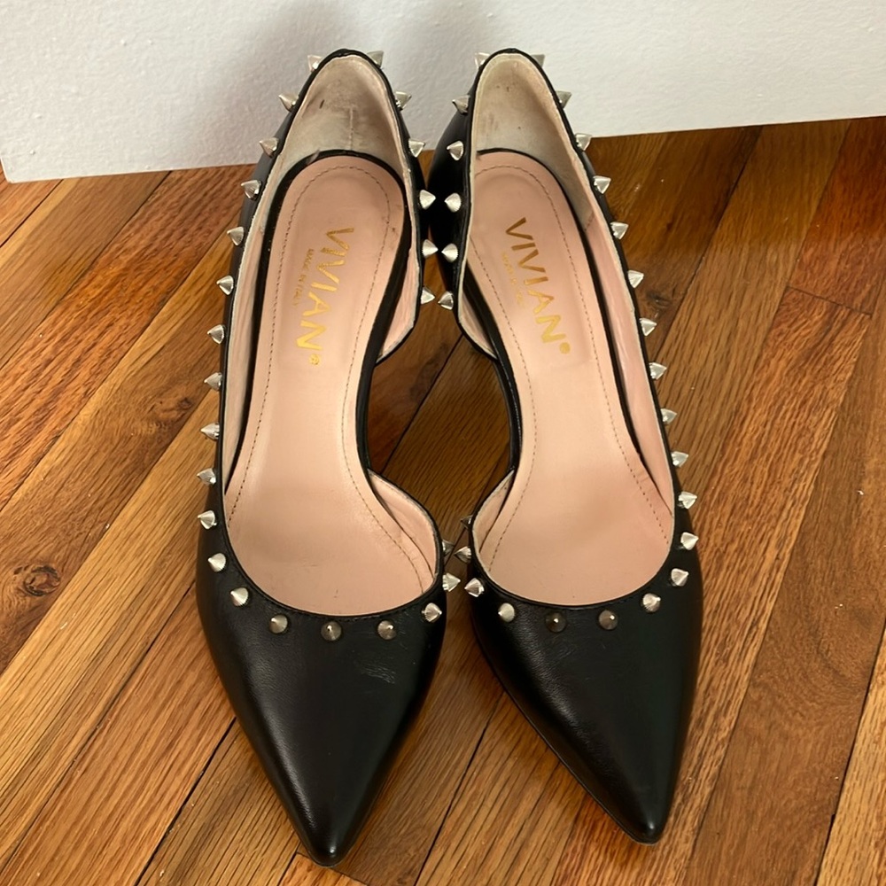 Like new kitten heel leather pumps with studs